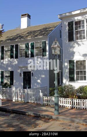 Case lungo N Water St, Edgartown, Martha's Vineyard, Massachusetts, Stati Uniti Foto Stock