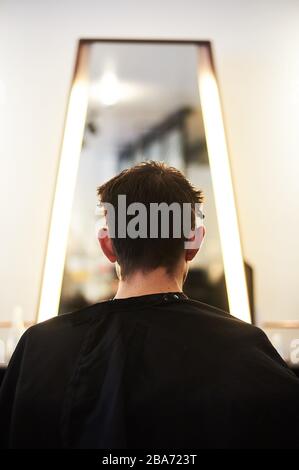 Taglio di capelli per uomo al salone Southpaw a Silver Lake, Los Angeles. Foto Stock
