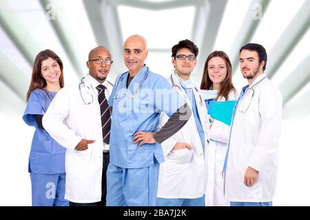 gruppo o team di medici, isolati su uno sfondo chiaro Foto Stock