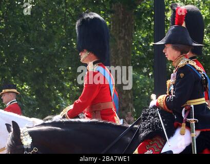 09 giugno 2018 - Londra, Inghilterra, Regno Unito - Trooping of the Color 2018 spettacoli fotografici: Prince William e Princess Anne Foto Stock