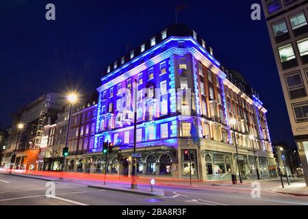 Sera Fortnum e Mason, Piccadilly, Westminster, Londra, Regno Unito Foto Stock