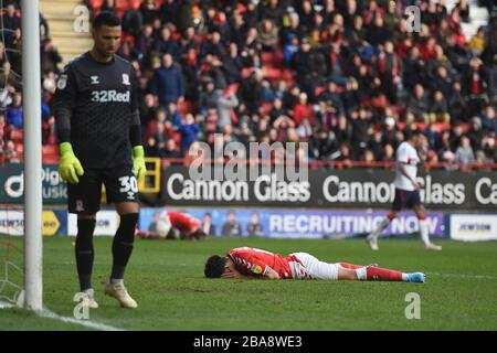 Macauley Bonne di Charlton Athletic mostra la deiezione dopo aver perso una possibilità Foto Stock