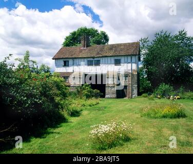 Antica casa con porte incorniciate in legno, Oakly Park, Bromfield vicino a Ludlow, Shropshire. Foto Stock