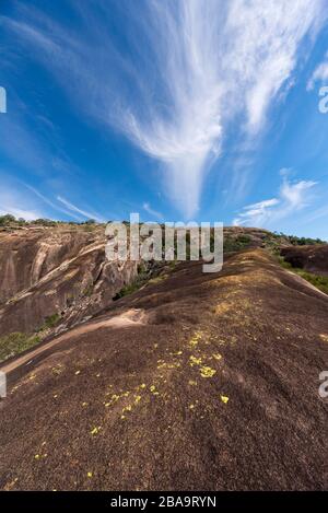 Paesaggi unici nel Parco Nazionale Matobo dello Zimbabwe. Foto Stock