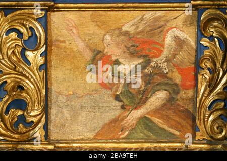 Arcangelo Gabriele, Annunciazione della Vergine Maria, altare maggiore nella chiesa parrocchiale di Santa Barbara a Vrapce, Zagabria, Croazia Foto Stock