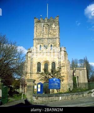 La chiesa parrocchiale e del Priorato di St Mary's, Chepstow, Monboccuthshire, Galles del Sud, Regno Unito. Foto Stock