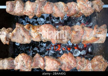 Carne di pollo mucca cenere macchiatura carbone bonfire fuoco di closeup fuoco bruciare Foto Stock