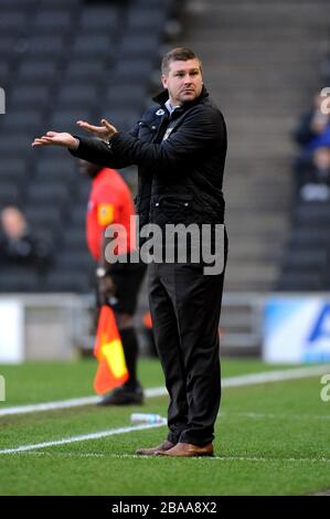 Manager Karl Robinson, MK Mons. Foto Stock