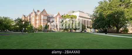 Vista della University of Wisconsin-Madison con Library Mall e East Campus Mall, Madison, Dane County, Wisconsin, Stati Uniti Foto Stock