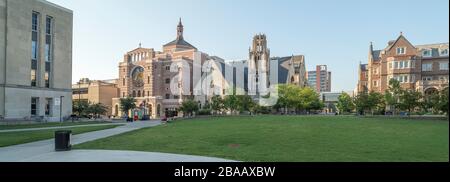 Vista della University of Wisconsin-Madison con Library Mall e East Campus Mall, Madison, Dane County, Wisconsin, Stati Uniti Foto Stock