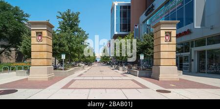 Ingresso al centro commerciale East Campus della University of Wisconsin-Madison, Madison, Dane County, Wisconsin, Stati Uniti Foto Stock