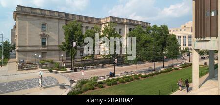 Sentiero lungo il Wisconsin Historical Society Building, Madison, Dane County, Wisconsin, Stati Uniti Foto Stock