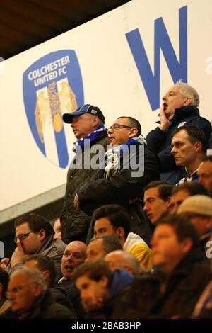 I fan di Colchester si sono Uniti negli stand del Weston Homes Community Stadium Foto Stock