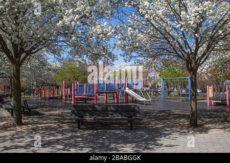 McCarren Park playgrounds vuoto il 26 marzo 2020, da COVID-19 a Williamsburg, Brooklyn Foto Stock