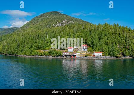 Paesaggio lungo il passaggio interno crociera da Vancouver Island, British Columbia, Canada. Foto Stock