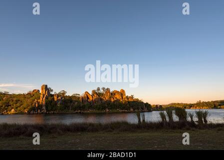 Paesaggi unici nel Parco Nazionale Matobo dello Zimbabwe. Foto Stock