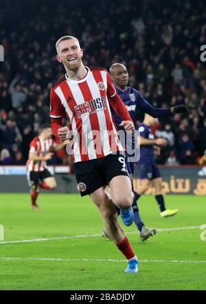 Oliver McBurnie di Sheffield United celebra il suo primo obiettivo del gioco Foto Stock