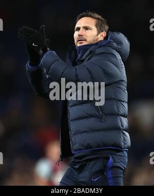 Il manager del Chelsea Frank Lampard celebra la sua vittoria dopo il fischio finale Foto Stock