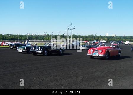 Vincennes Hippodrome Prix du president de la republique Defilé voiture ancienne - Foto Laurent Lairys / DPPI Foto Stock