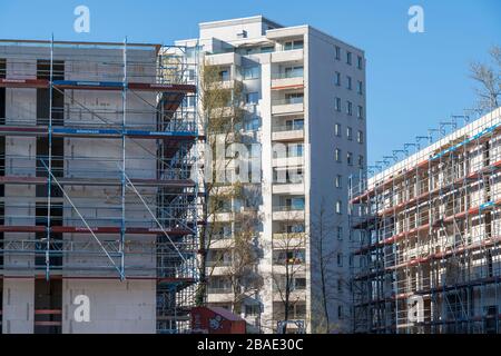 Importante cantiere Parc Dunant, sulla Henri-Dunant-Strasse a Essen-RŸttenscheid, dove 298 condomini e un centro di assistenza diurna sono in fase di costruzione fino a. Foto Stock