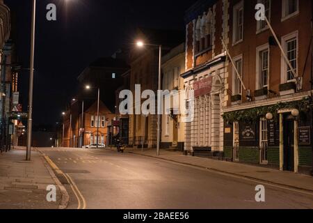 Svuotare Hockley il Sabato notte durante la pandemia di Coronavirus COVID 19, marzo 2020 Nottinghamshire Inghilterra UK Foto Stock