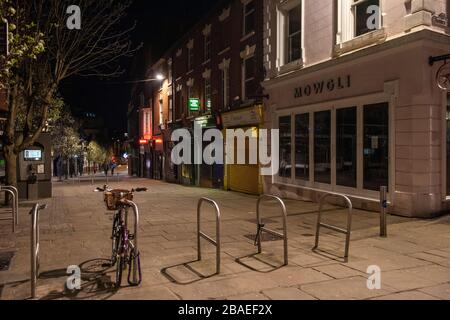 Svuotare Hockley il Sabato notte durante la pandemia di Coronavirus COVID 19, marzo 2020 Nottinghamshire Inghilterra UK Foto Stock