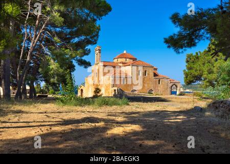 La Chiesa della Trasfigurazione del Salvatore, all'interno della fortezza di Pylos (Niokastro) Foto Stock