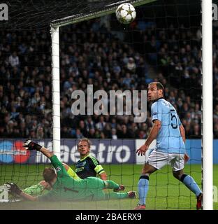 Siem De Jong di AJAX segna il primo obiettivo del gioco Foto Stock