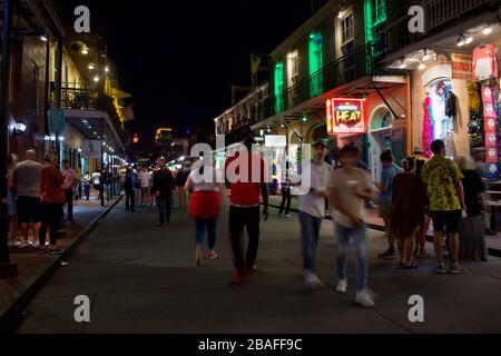 New Orleans, quartiere francese, Bourbon Street di notte, marzo 2020 Foto Stock