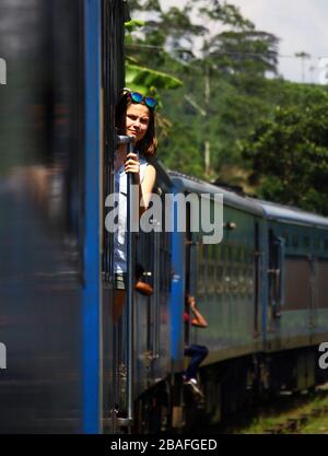 Turistico in treno da NanuOya a Hatton Foto Stock