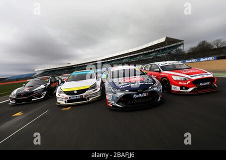 Matt Neal (GBR) Halfords Yuasa Racing Honda Civic Type R , Jason Plato (GBR) - Power maxed Racing Vauxhall Astra, Tom Ingram (GBR) - Toyota Gazoo Raci Foto Stock