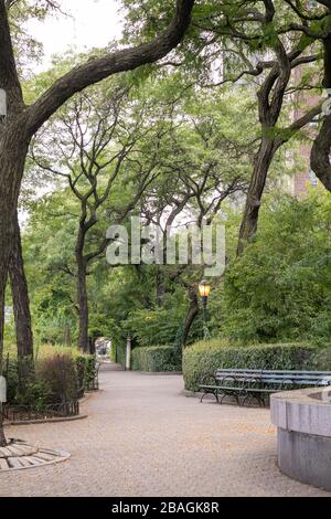 Il parco nascosto Peter Detmold nel lato est di Manhattan. Foto Stock