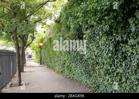 Il parco nascosto Peter Detmold nel lato est di Manhattan. Foto Stock