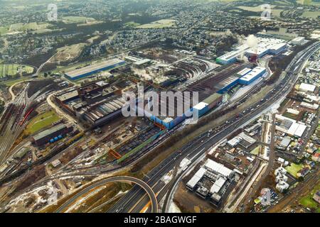 Sito industriale di ThyssenKrupp Steel a Bochum tra l'autostrada A40 e Essener Strasse, 04.02.2015, vista aerea, Germania, Nord Reno-Westfalia, Ruhr Area, Bochum Foto Stock