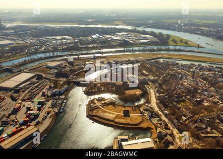 , porto di Duisburg a Vinckekanal con ponte Ruhrorter Strasse, 12.03.2015, vista aerea, Germania, Nord Reno-Westfalia, Ruhr Area, Duisburg Foto Stock