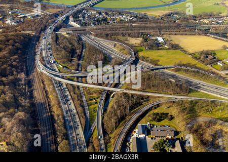 , svincolo autostradale Kaiserberg della A3 con A4 a Duisburg, 12.03.2015, vista aerea, Germania, Nord Reno-Westfalia, Ruhr Area, Duisburg Foto Stock