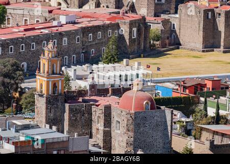 Mattina vista aerea cityscape di Cholula, Messico Foto Stock