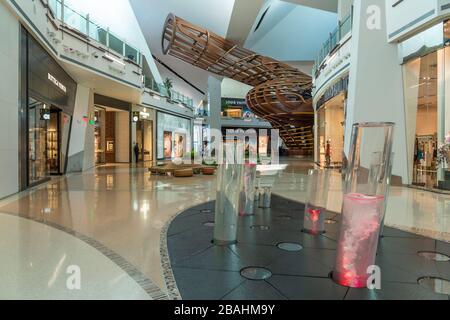 The Shops at Crystals lungo la Strip a Las Vegas, Nevada, USA. Foto Stock