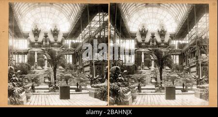 I Colossi di Aboo Simbel, transetto tropicale, Londra Crystal Palace, Sydenham, circa 1854 Foto Stock