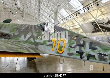 19 SETTEMBRE 2015, EVERETT, WA: Primo piano dell'ultimo Focke-Wulf FW 190 D-13 sopravvissuto in mostra presso un museo della zona di Seattle. Foto Stock