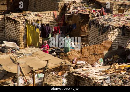 Donne lavoratrici al Cairo Cestino città Foto Stock