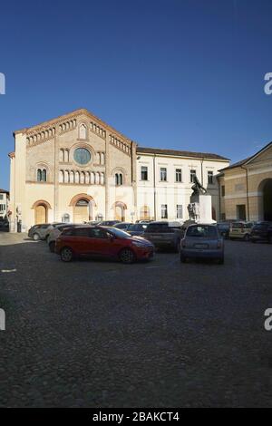 Teatro San Domenico, Piazza Trento-Trieste, centro storico, Crema, Lombardia, Italia, Europa Foto Stock