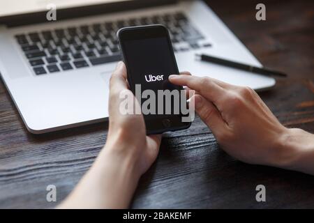 Applicazione Uber. Uber Technologies Inc. È un'azienda tecnologica americana con sede a San Francisco, California, Stati Uniti Foto Stock