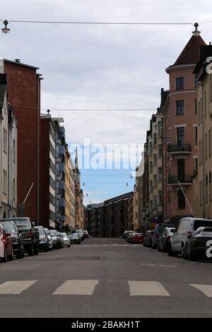 Architettura Art Nouveau edifici del quartiere di Eira nel centro di Helsinki Finlandia, giugno 2019. Splendidi quartieri colorati con edifici unici. Foto Stock