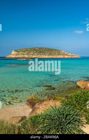 Spiaggia Di Cala Comte, Ibiza, Isole Baleari, Spagna Foto Stock