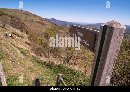 Camí de la Retirada de Molló a Prats de Molló pel Coll d'Ares, Catalogna, Europa Foto Stock