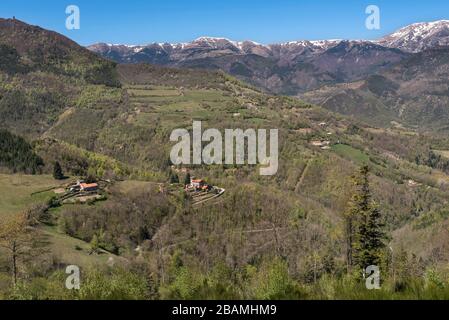 Camí de la Retirada de Molló a Prats de Molló pel Coll d'Ares, Catalogna, Europa Foto Stock