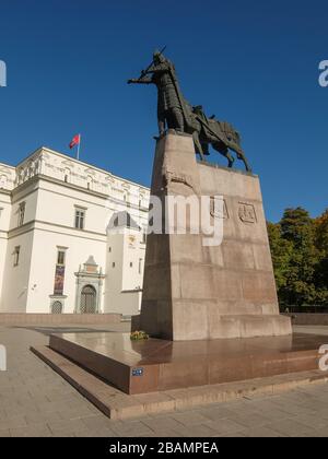 Monumento al Granduca Gediminas a Vilnius, Lituania Foto Stock