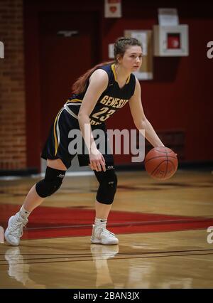 Azione di basket con Clark Fork vs Genesis Prep High School a Coeur d'Alene, Idaho, al North Idaho College. Foto Stock