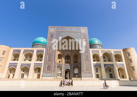 Madrasa Mir-i Arab, o Mir Arab Madrasah, Bukhara, Buchara, Uzbekistan, Asia centrale, Asia Foto Stock